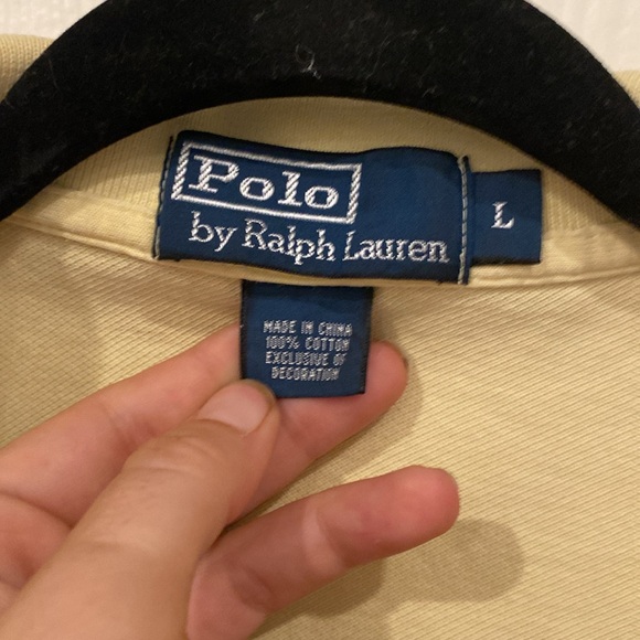 Short sleeve yellow polo by Rob Lauren size large with a blue polo horse ￼ - Picture 2 of 7